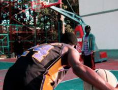 欧联杯最新形势：利物浦高居榜首，川崎前锋强势追赶，冠军归属成迷